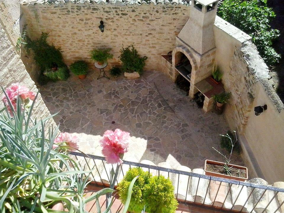 Las Bodegas Del Gilo Valdealgorfa Quarto foto